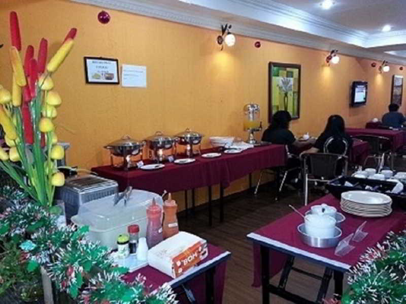 Oyo 103 V'La Garden Hotel Kuala Lumpur Esterno foto